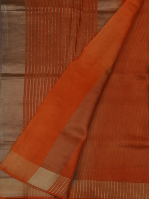 

Pothys Grey & Beige Poly Georgette Colourblocked Saree