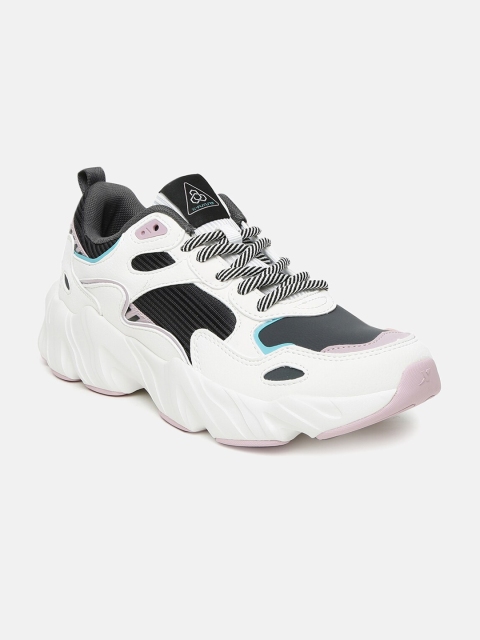 

Xtep Women White & Black Colourblocked X-Future Sneakers
