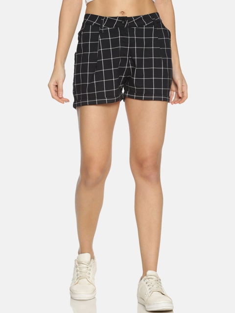 

Bene Kleed Women Black Checked Slim Fit Hot Pants