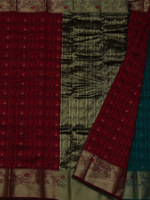 

Pothys Red & Green Cotton Blend Woven Design Saree