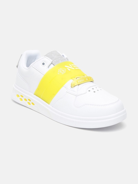 

Xtep Men White & Yellow Printed Sneakers