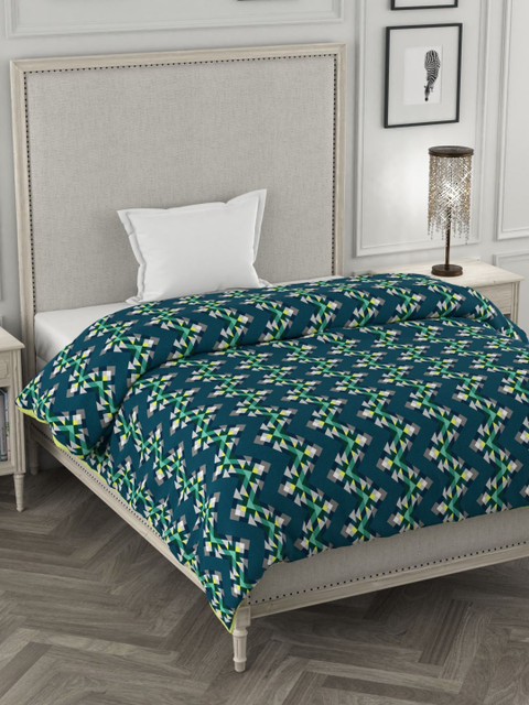 

Portico New York Blue & Green Geometric Heavy Winter 120 GSM Single Bed Comforter