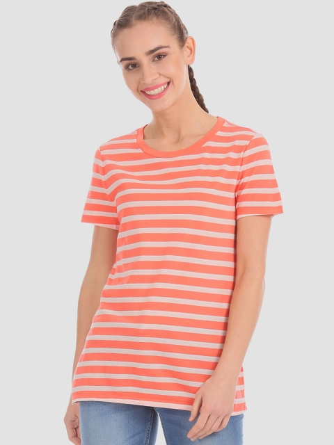 

GAP Women Red & Off-White Vintage Wash Stripe Crew Neck T-Shirt