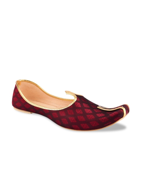 

DESI COLOUR Men Maroon Mojaris