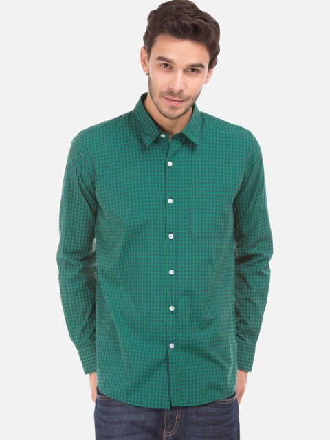 

Ruggers Men Green Contemporary Regular Fit Checked Casual Shirt