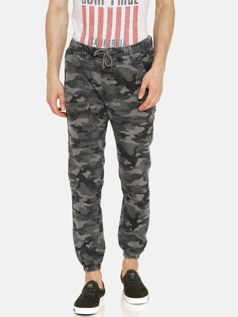 

IVOC Men Grey Slim Fit Mid-Rise Clean Look Jogger Jeans