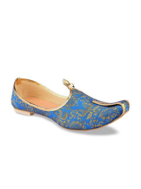 

DESI COLOUR Men Blue & Gold Printed Mojaris
