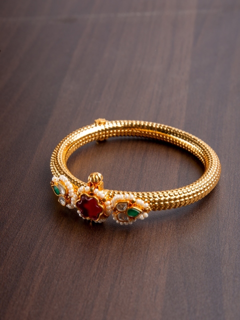 

MORKANTH JEWELLERY Red & Green Gold-Plated Handcrafted Kada Bracelet