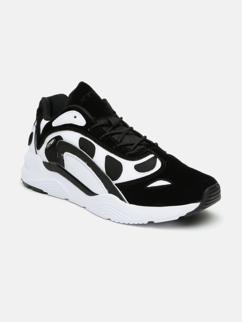 

Xtep Men Black & White Colourblocked Classic Sneakers