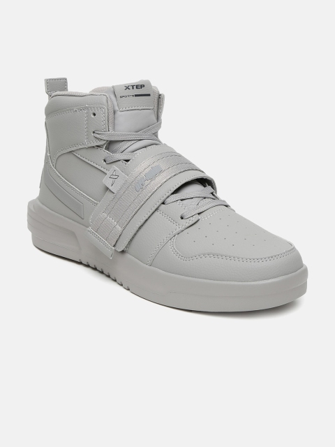 

Xtep Men Grey Solid Synthetic Leather High-Top Flat Boots