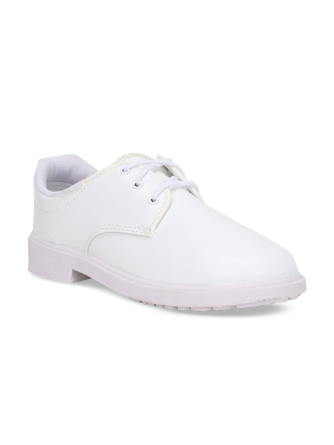 

Bata Boys White Derbys