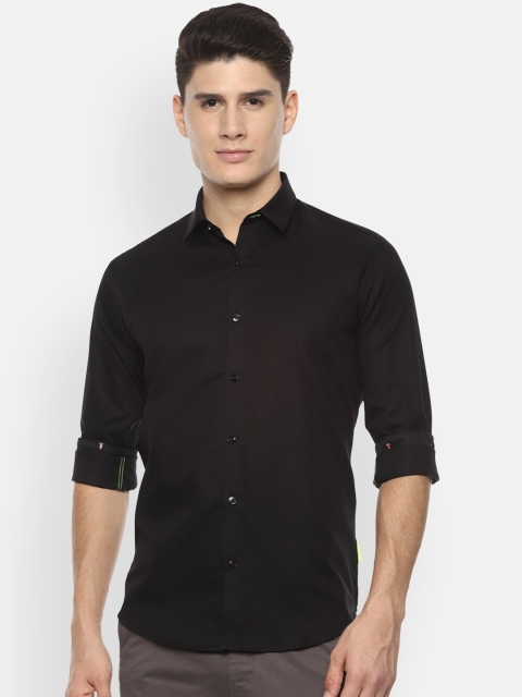

V Dot Men Black Slim Fit Solid Casual Shirt