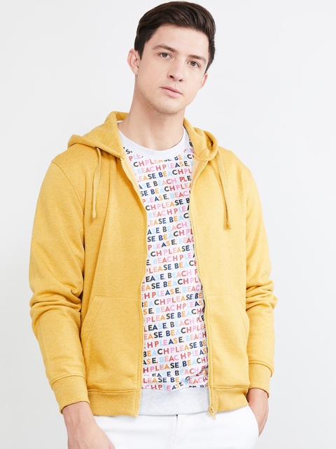 

max Men Yellow Solid Hooded Sweatshirt