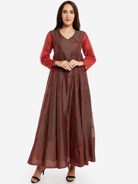 

Desi Weavess Women Brown Printed Maxi Dress