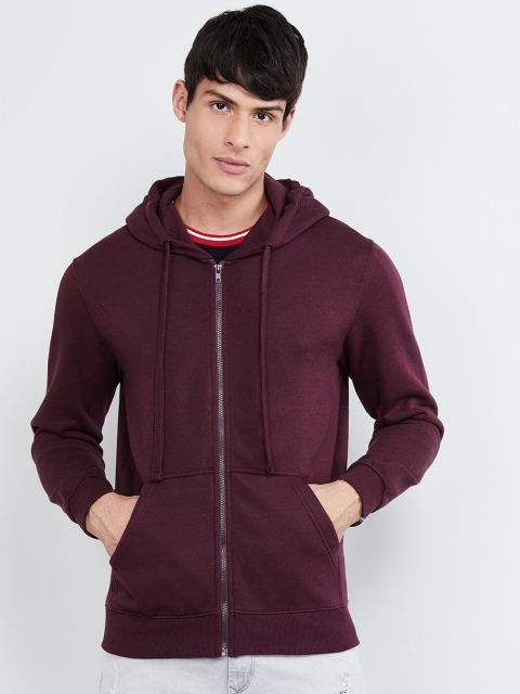 

max Men Burgundy Solid Hooded Sweatshirt
