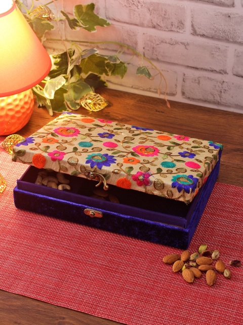 

Aapno Rajasthan Blue & Beige Embroidered Wooden Multipurpose Box