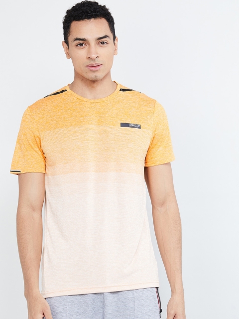 

max Men Yellow Colourblocked Round Neck T-shirt