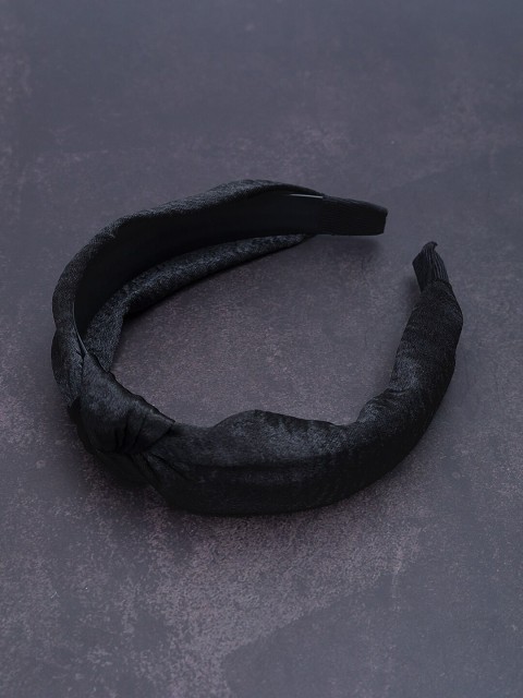 

Golden Peacock Women Black Knotted Hairband