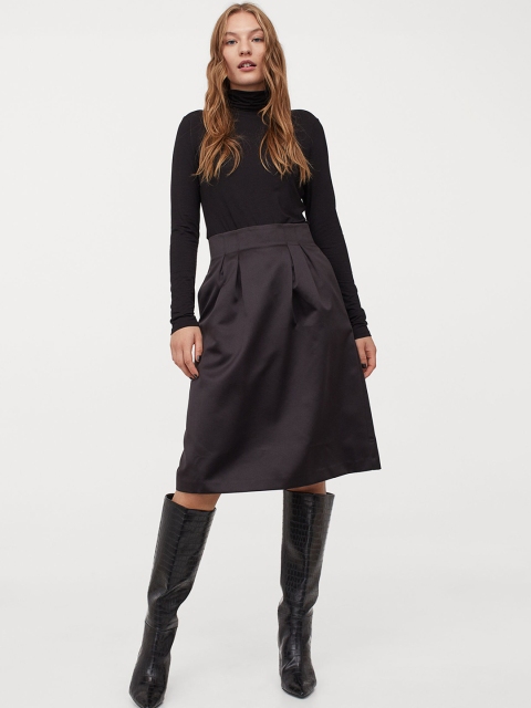 

H&M Women Black Solid Knee-Length Skirt