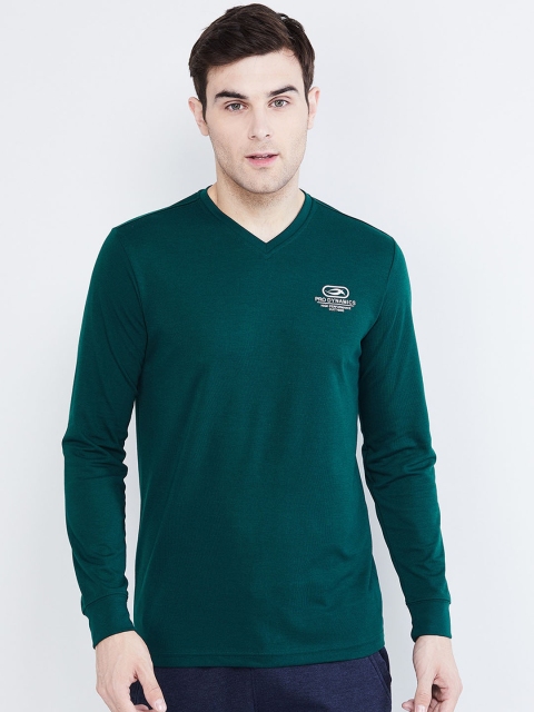

max Men Green Solid V-Neck T-shirt