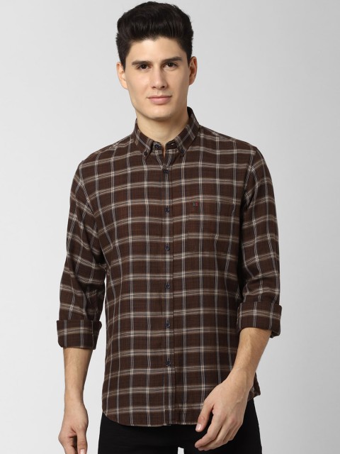 

Peter England Casuals Men Brown Regular Fit Checked Casual Shirt