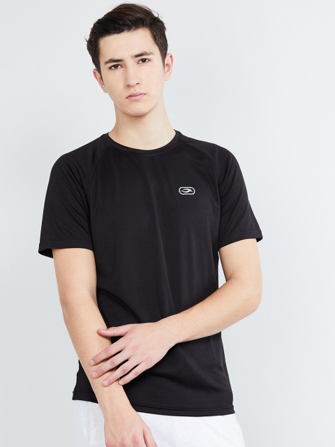 max Men Black Solid Round Neck T-shirt