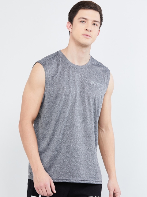 

max Men Grey Melange Solid Round Neck T-shirt