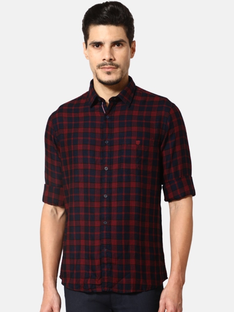 

J Hampstead Men Red & Navy Blue Slim Fit Checked Casual Shirt