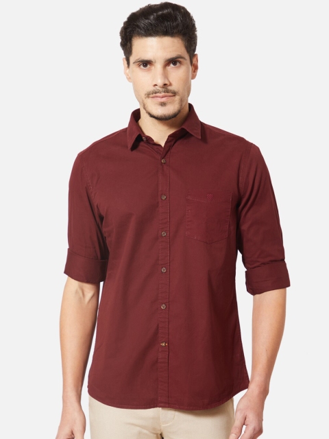 

J Hampstead Men Maroon Shirt
