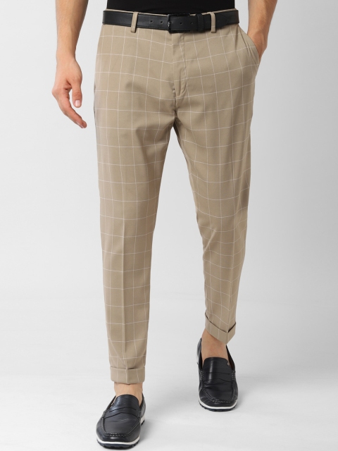 

Peter England Men Beige Tapered Fit Checked Regular Trousers