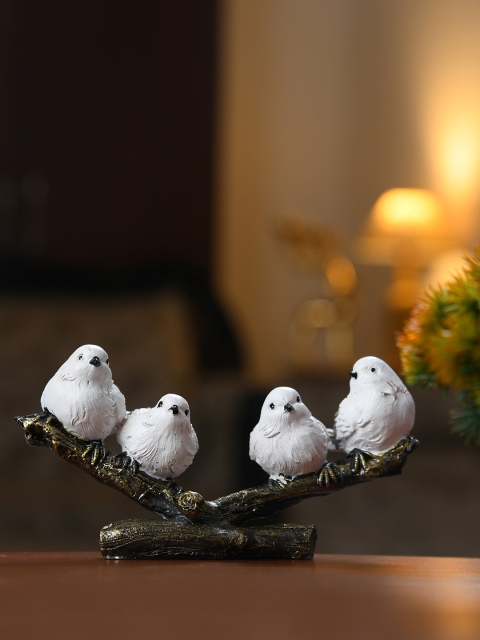 

Dennmarks White & Black Handcrafted Sculpture Showpiece