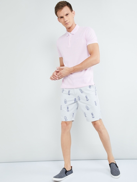 

max Men Grey Printed Regular Fit Regular Shorts