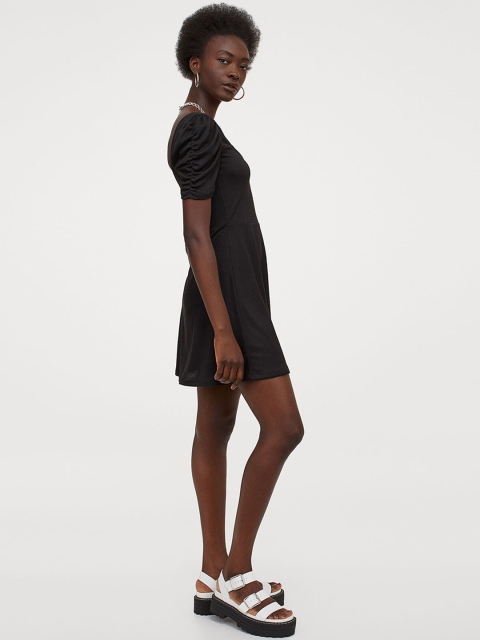 

H&M Women Black Crinkled Jersey Dress
