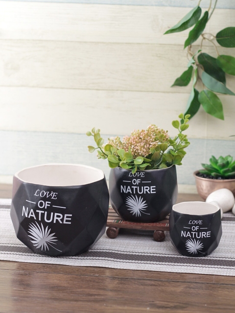 

Aapno Rajasthan 3 Pieces Black Printed Ceramic Planters