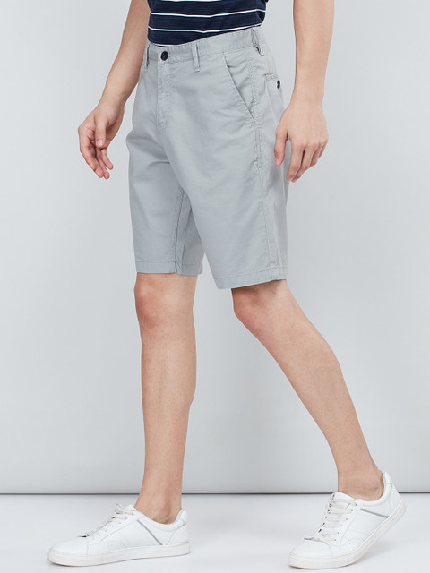 

max Men Grey Solid Regular Fit Regular Shorts
