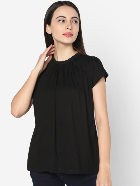 

Deal Jeans Women Black Solid Top