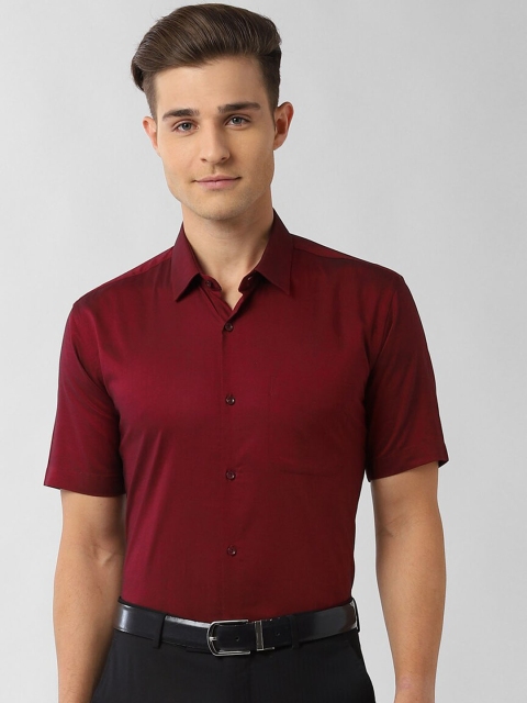 

Peter England Men Maroon Regular Fit Solid Formal Shirt