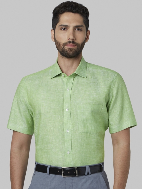 

Park Avenue Men Green Regular Fit Solid Linen Formal Shirt