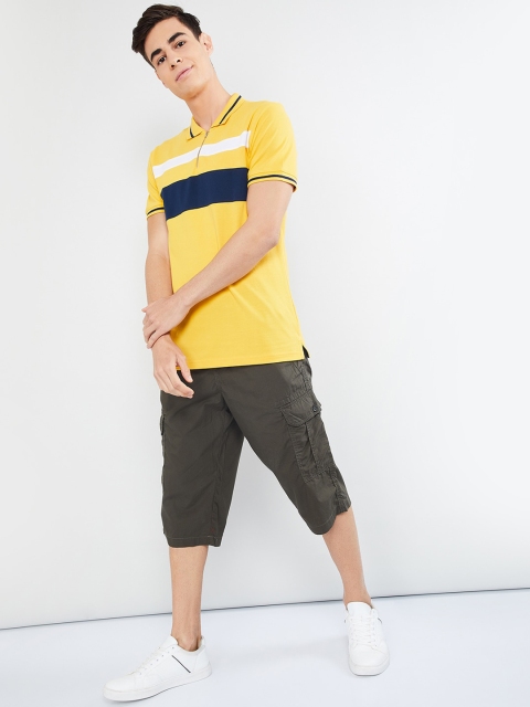 

max Men Green Solid Regular Fit Cargo Shorts