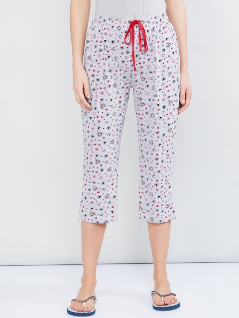 

max Women Grey & Red Printed Capris