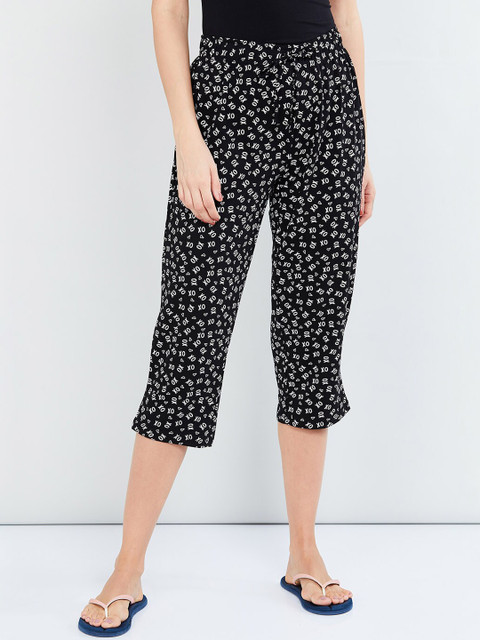 

max Women Black & White Printed Lounge Capris