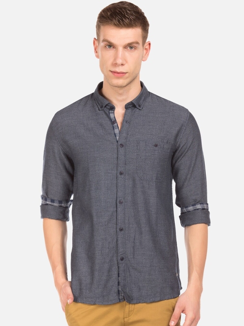 

Cherokee Men Navy Blue Regular Fit Solid Casual Shirt