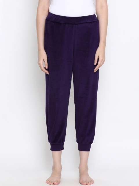 

Clovia Women Navy Solid Velvet Lounge Pants LB0181P08M, Navy blue