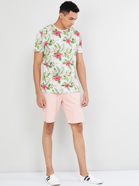 

max Men Pink Solid Regular Fit Regular Shorts