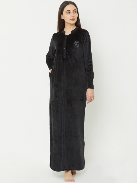 

Sweet Dreams Black Solid Nightdress