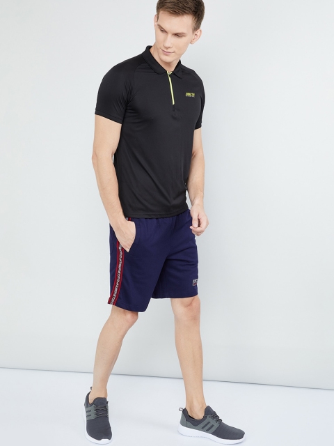 

max Men Blue Solid Regular Fit Sports Shorts