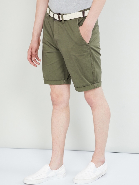 

max Men Green Solid Regular Fit Regular Shorts