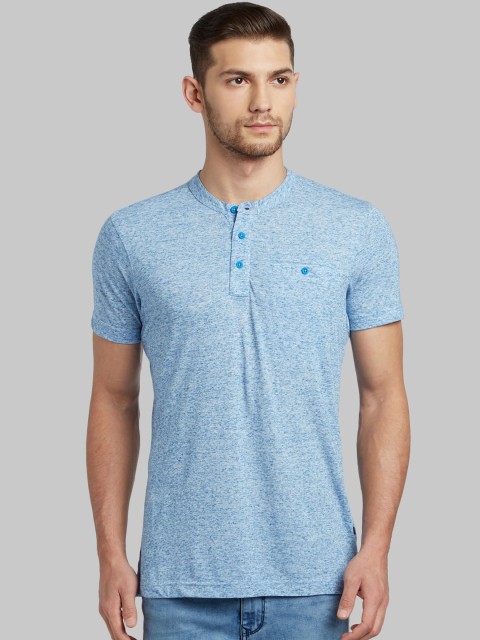 

Parx Men Blue Solid Henley Neck T-shirt