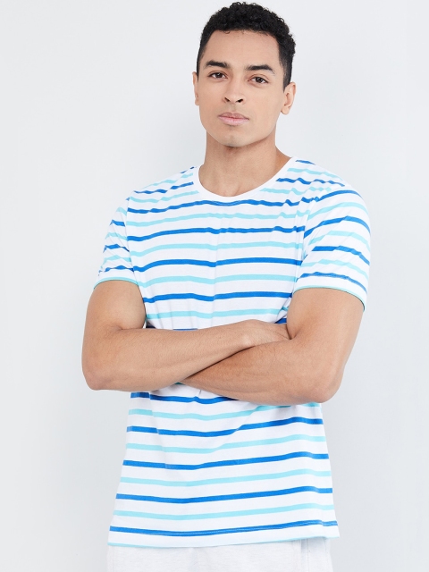 

max Men White & Blue Striped Round Neck T-shirt