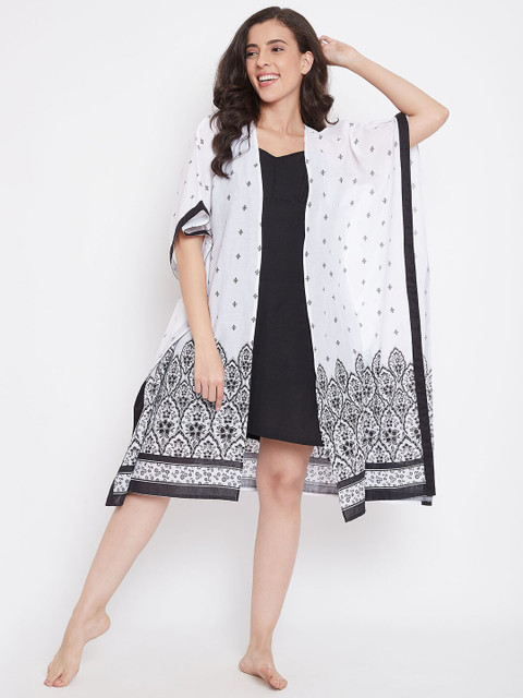 

The Kaftan Company White & Black Solid Nightdress